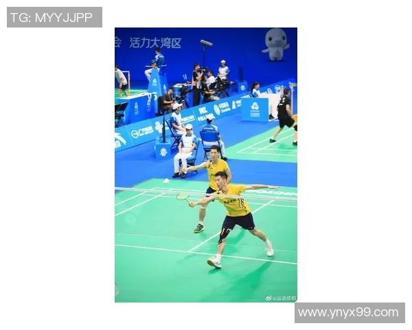 成都羽毛球队在世界锦标赛积分榜上以98分稳居第一名展现强大实力