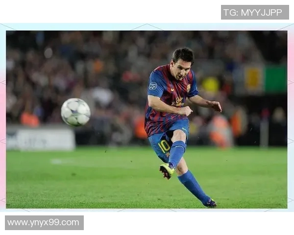 美丽与荣耀的结合美女与足球明星的浪漫婚姻故事